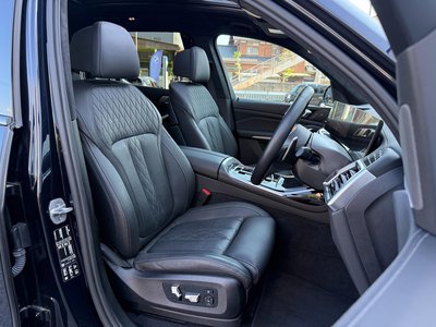 2023 BMW X7 照片 9
