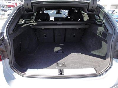 2025 BMW 3 SERIES TOURING photo 10
