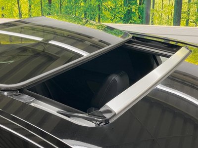 2021 Lexus LS photo 3