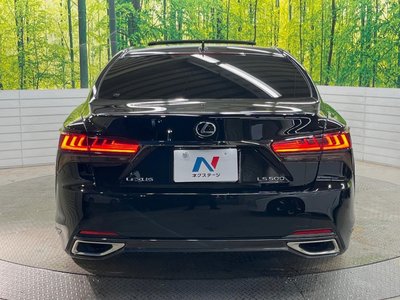 2021 Lexus LS thumbnail 19