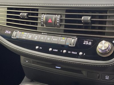 2021 Lexus LS thumbnail 48