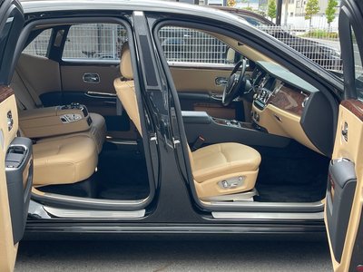 صورة 13 لـ 2013 ROLLS-ROYCE GHOST