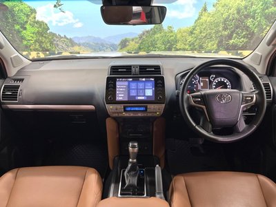 2022 Toyota LAND CRUISER PRADO — фото 2