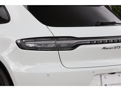 2021 Porsche MACAN thumbnail 34