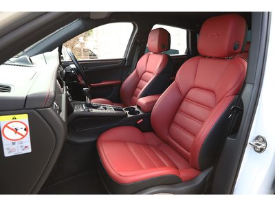 2021 Porsche MACAN thumbnail 41