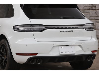 2021 Porsche MACAN thumbnail 31