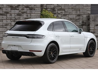 2021 Porsche MACAN photo 7