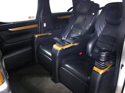 صورة 20 لـ 2016 Toyota ALPHARD