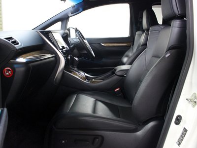 صورة 18 لـ 2016 Toyota ALPHARD