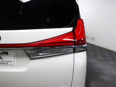 صورة 11 لـ 2016 Toyota ALPHARD