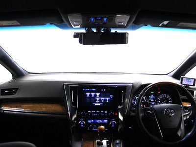 صورة 14 لـ 2016 Toyota ALPHARD