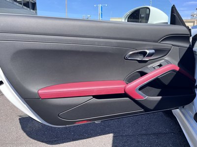 صورة 25 لـ 2016 Porsche 718