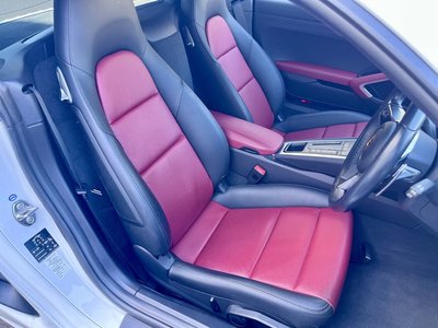 صورة 15 لـ 2016 Porsche 718