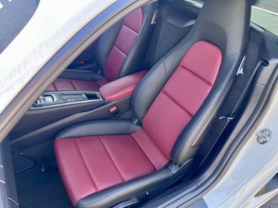 صورة 17 لـ 2016 Porsche 718