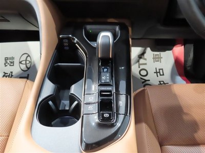 صورة 25 لـ 2025 Toyota CROWN SPORT