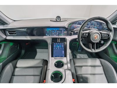 2026 Porsche TAYCAN photo 7