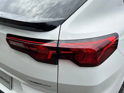 2025 BMW IX2 thumbnail 49