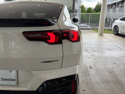 2025 BMW IX2 thumbnail 124