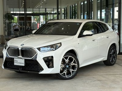 2025 BMW IX2 photo 1