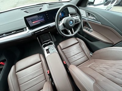 2025 BMW IX2 thumbnail 78