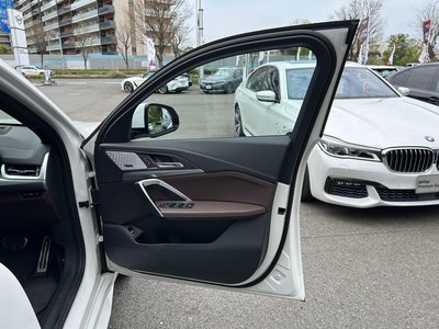 2025 BMW IX2 thumbnail 54