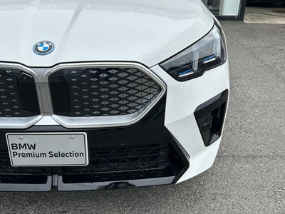 2025 BMW IX2 thumbnail 28