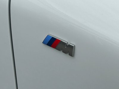 2025 BMW IX2 thumbnail 22