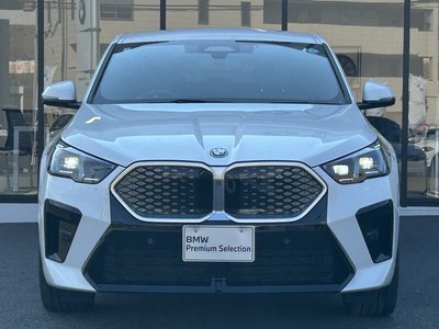 2025 BMW IX2 photo 9