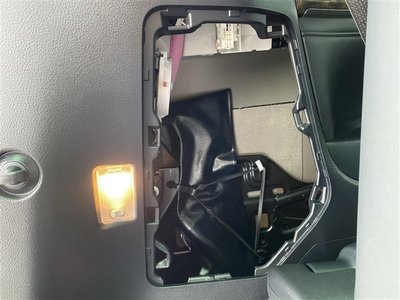 صورة 15 لـ 2021 Toyota ALPHARD