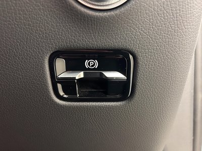 2024 Mercedes-BENZ GLC thumbnail 47