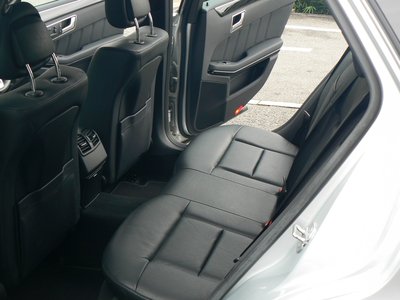 2012 Mercedes-BENZ E-CLASS photo 9