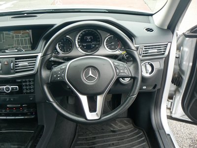 2012 Mercedes-BENZ E-CLASS photo 15