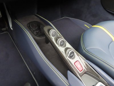 2021 Ferrari F8 SPIDER — фото 51