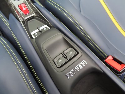 2021 Ferrari F8 SPIDER — фото 53