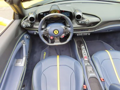2021 Ferrari F8 SPIDER — фото 42