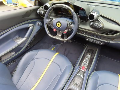 2021 Ferrari F8 SPIDER — фото 44