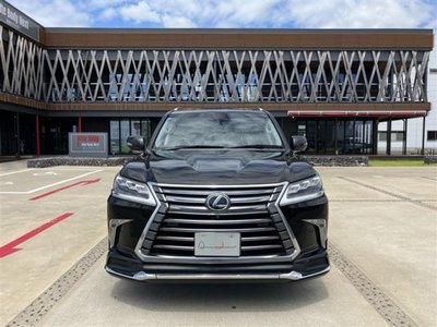 2015 Lexus LX — фото 2