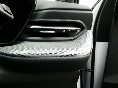2025 AUDI Q5 SPORTBACK thumbnail 33