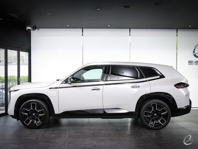 2024 BMW XM thumbnail 37