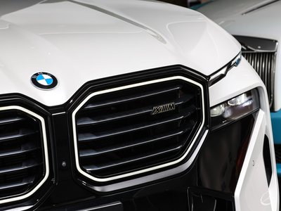 2024 BMW XM thumbnail 18