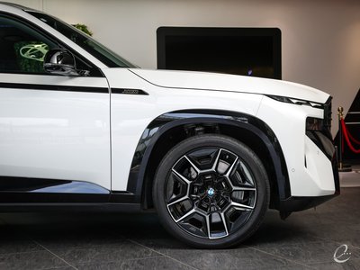 2024 BMW XM thumbnail 63