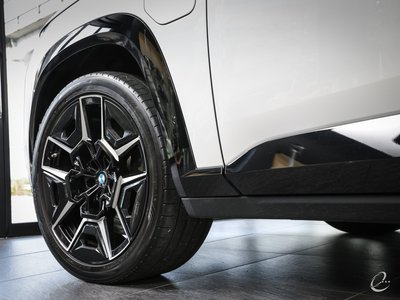 2024 BMW XM thumbnail 42