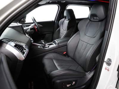 2024 BMW XM photo 5