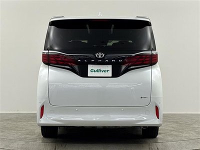 صورة 39 لـ 2024 Toyota ALPHARD