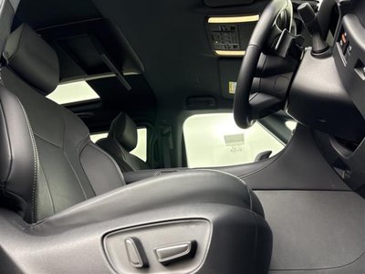 صورة 26 لـ 2024 Toyota ALPHARD