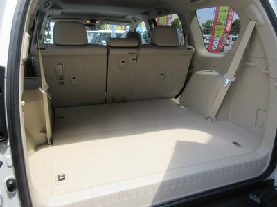 صورة 15 لـ 2023 Toyota LAND CRUISER PRADO