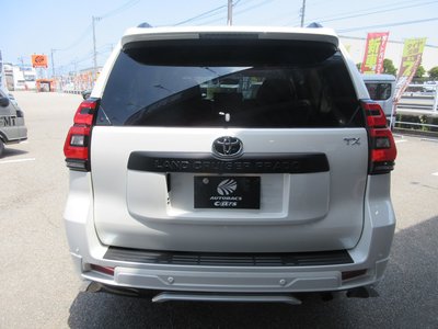 صورة 11 لـ 2023 Toyota LAND CRUISER PRADO