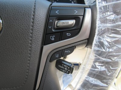 صورة 24 لـ 2023 Toyota LAND CRUISER PRADO