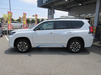 صورة 17 لـ 2023 Toyota LAND CRUISER PRADO