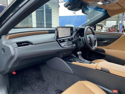 2023 Lexus ES thumbnail 21